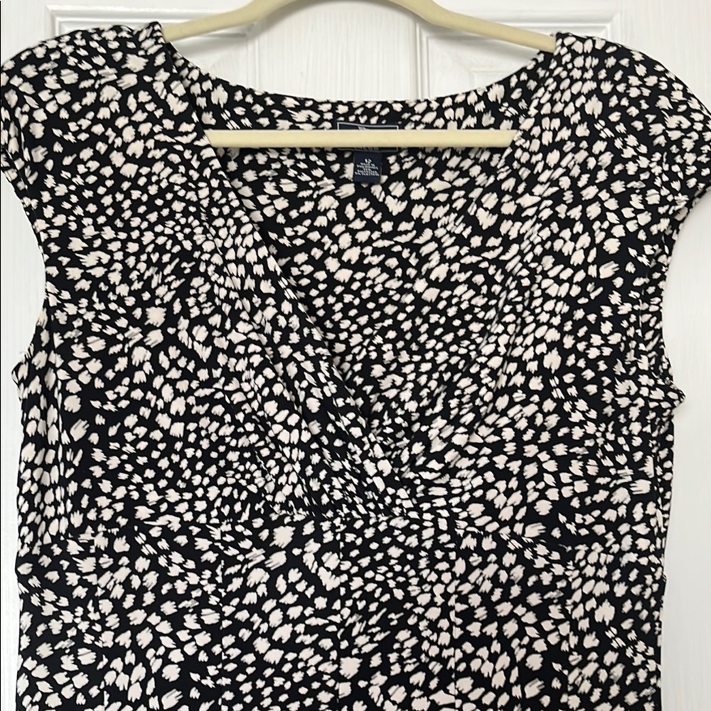 Elegant Black and creme Dress V Neck sz 12 - Picture 3 of 4
